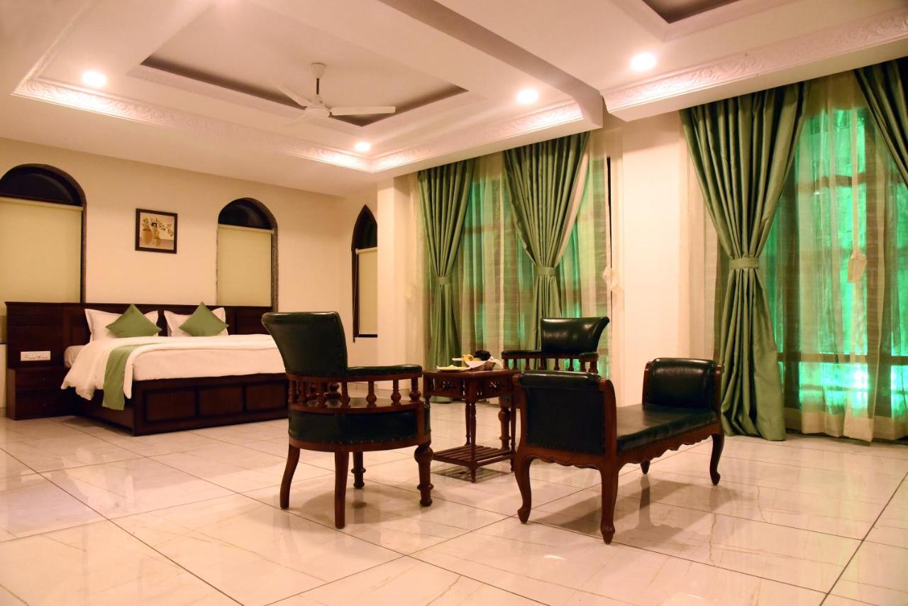 Vits Excellensea Karde Beach Dapoli Bagian luar foto