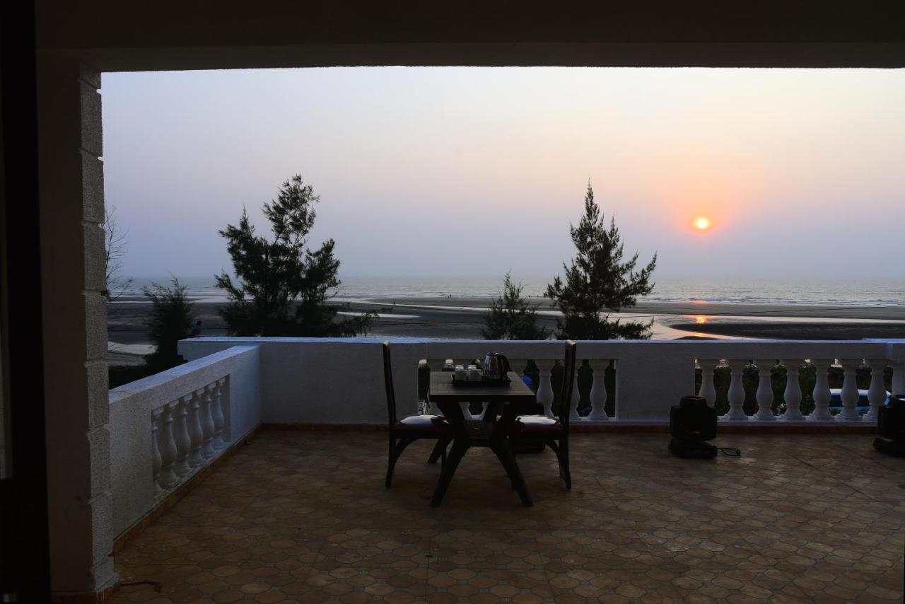 Vits Excellensea Karde Beach Dapoli Bagian luar foto