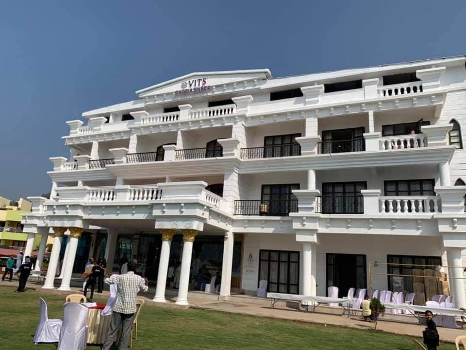 Vits Excellensea Karde Beach Dapoli Bagian luar foto
