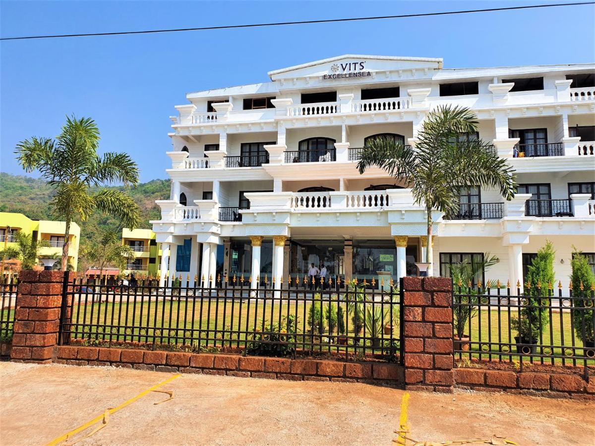 Vits Excellensea Karde Beach Dapoli Bagian luar foto
