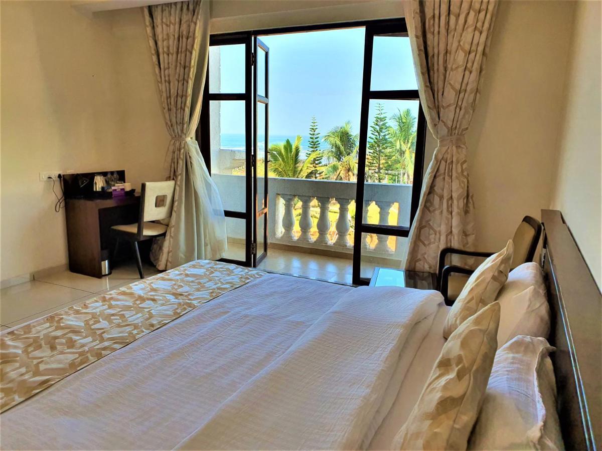 Vits Excellensea Karde Beach Dapoli Bagian luar foto