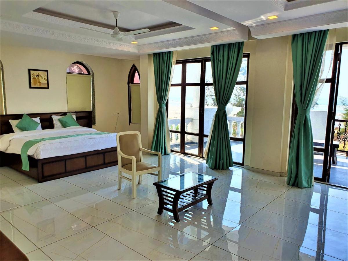 Vits Excellensea Karde Beach Dapoli Bagian luar foto