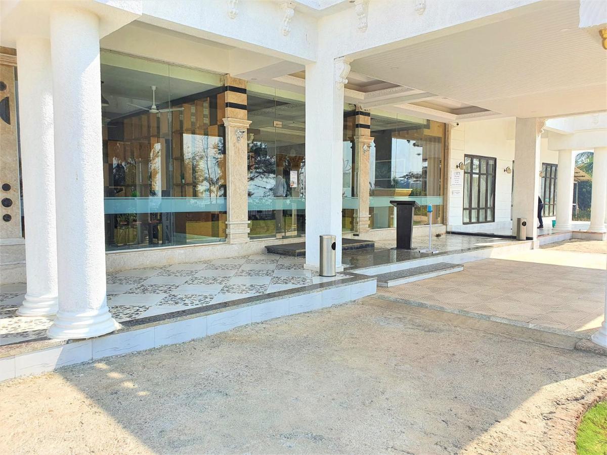 Vits Excellensea Karde Beach Dapoli Bagian luar foto