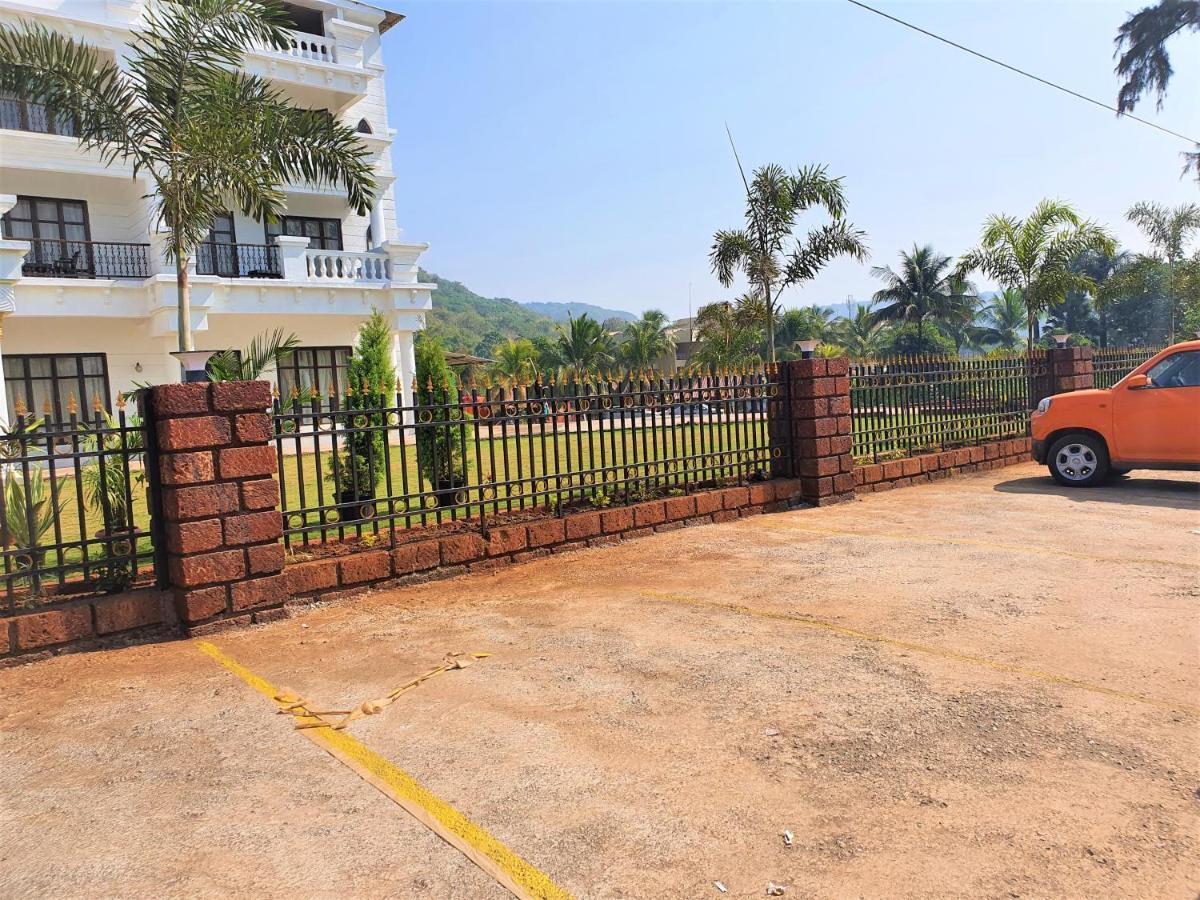 Vits Excellensea Karde Beach Dapoli Bagian luar foto
